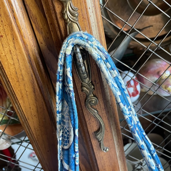 Quilted blue Vera Bradley Bag - Picture 5 of 15